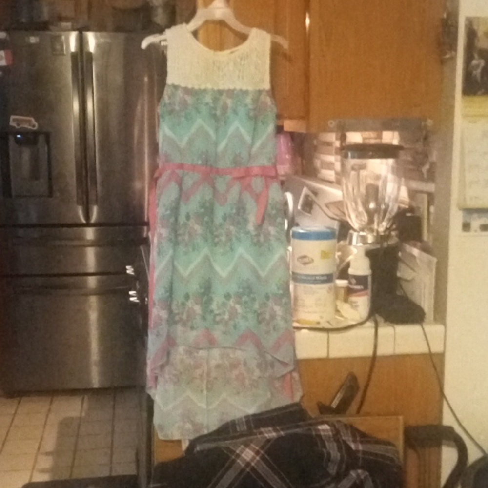 Girls dress